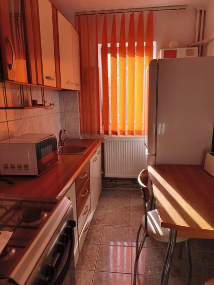 Apartament cu 2 camere, etaj 1/4, zona Alexandru cel Bun