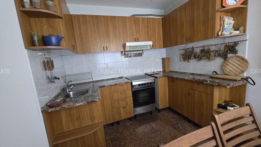 Vanzare vila P+1+M cu 5 camere, casa batraneasca , 2 garaje, teren 9249mp, - 14
