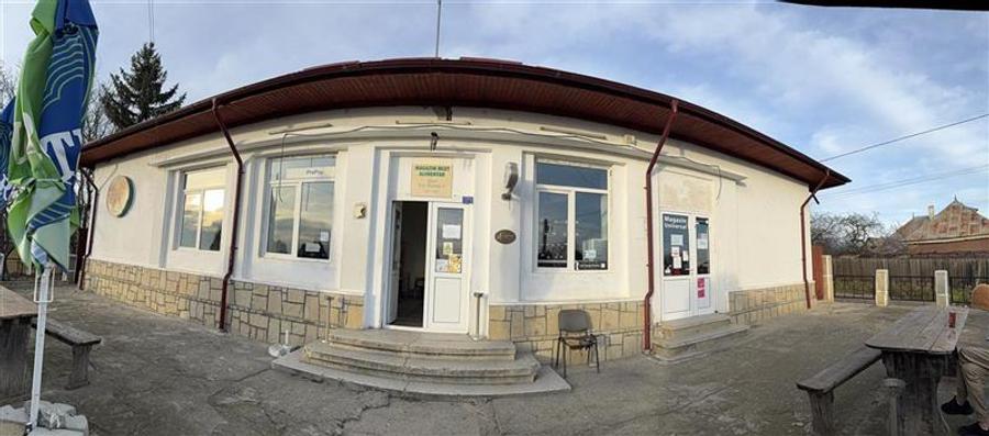 Secuieni - 17 km de Bacau - spatiu comercial
