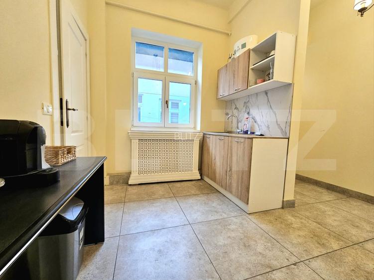 Apartament 2 camere, 65 mp, zona Ultracentral - 4
