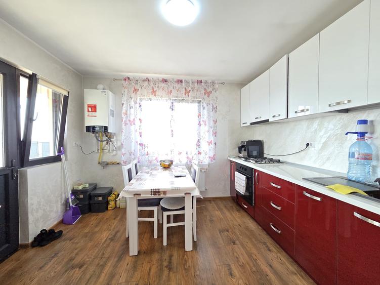 Casa cu utilitati finisata si mobilata la pret de apartament