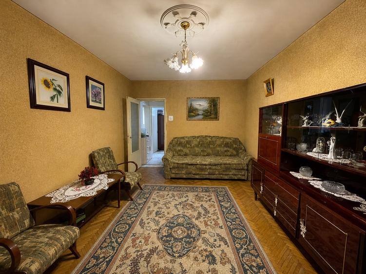 Apartament 3 camere, decomandat, zona Gara - BRD, Iasi