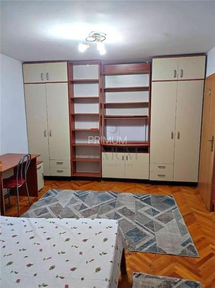 LIPOVEI - PARTER - 4 CAMERE - 2 BAI - 2 BALCOANE - CENTRALA PROPRIE - BOXA - 8
