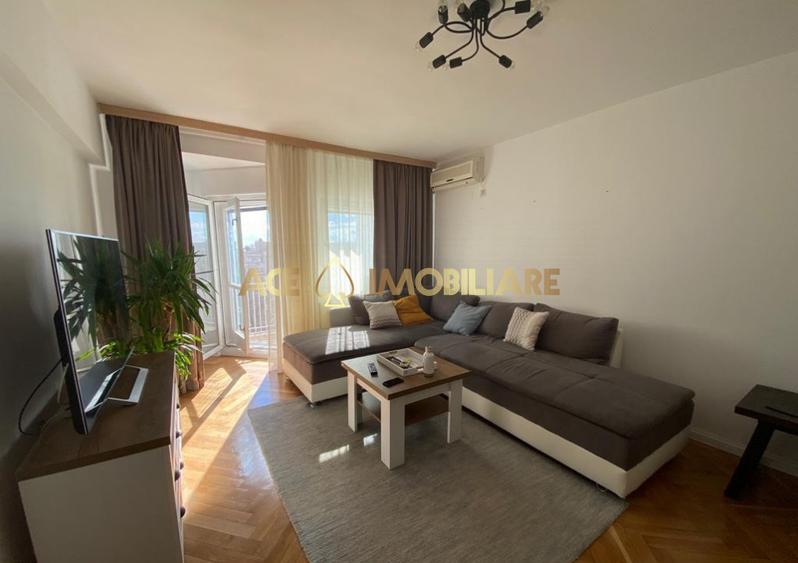 2 Camere de inchiriat | Unirii | Metrou | 64 mp