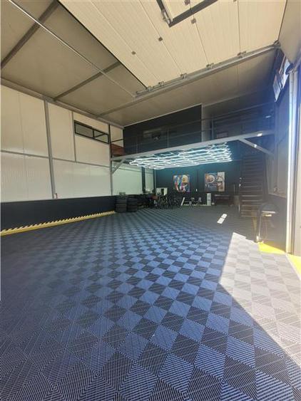 Hala Amenajata + Birou 161mp, Mobilata si Utilata Ultra Modern