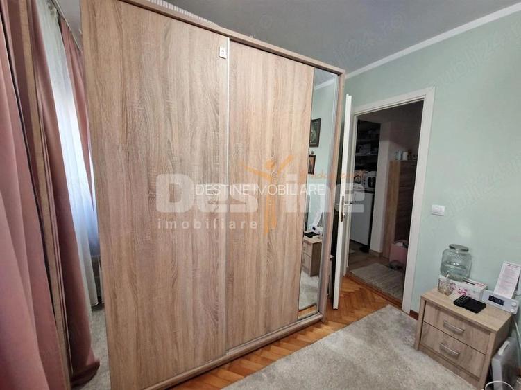 Apartament 3 camere de vanzare - 8