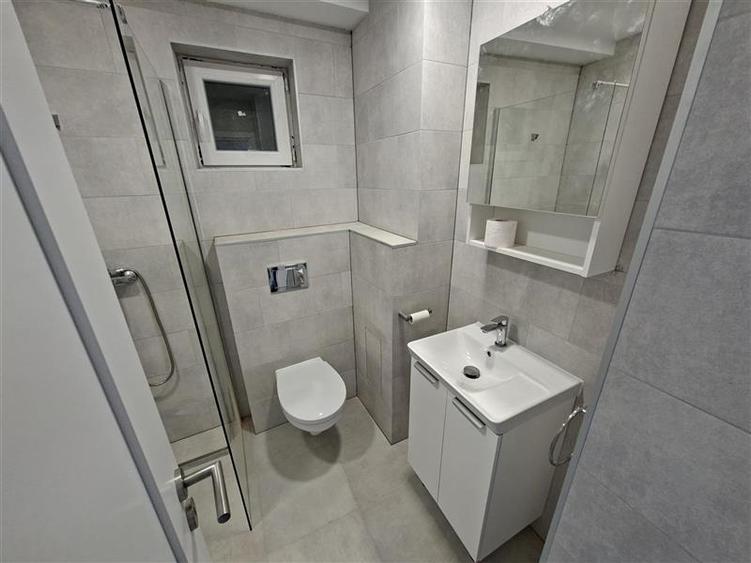 Vanzare apartament 4 camere pentru locuit sau sediu firma, birouri Centru, Cluj-
