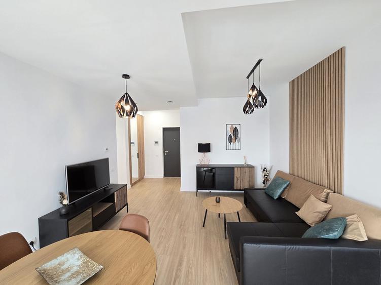 3 camere - Damaroaia - Petrom City - curte 140 mp