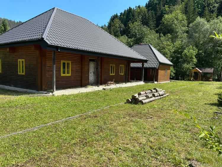 Casa de vacanta , zona Soarecului , Marginea