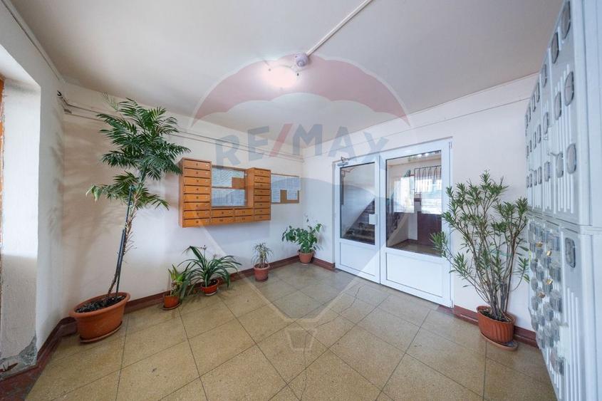 Apartament cu 2 camere, mobilat, utilat - de vânzare în zona Astra