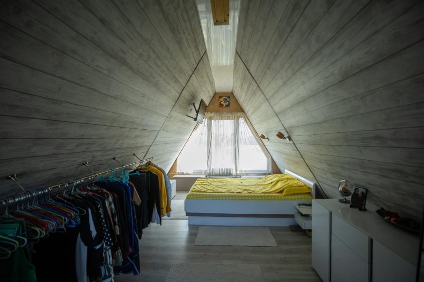 Casa unica și modernă in Năvodari, pe malul lacului tasaul