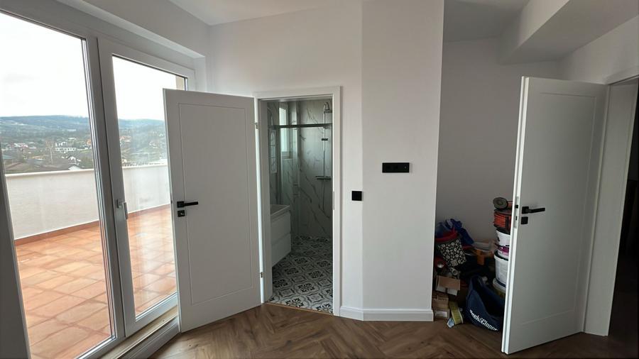 Penthouse de lux | 83 mp utili + terasă 117 mp | Etaj 3 cu lift | Zonă premium