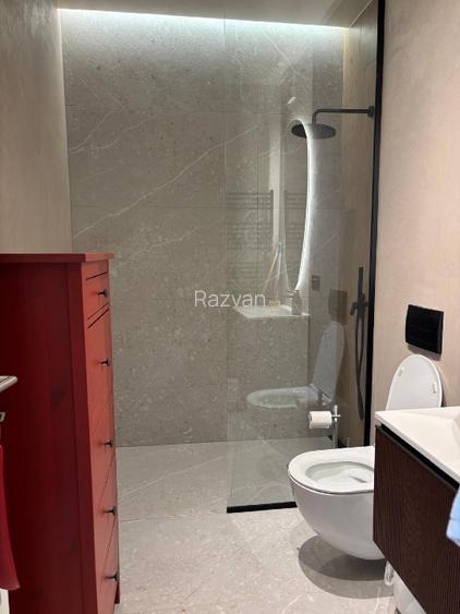 Apartament premium 3 camere | Ultimul etaj | Terasă 19 mp | 2 parcări | Coresi - 9