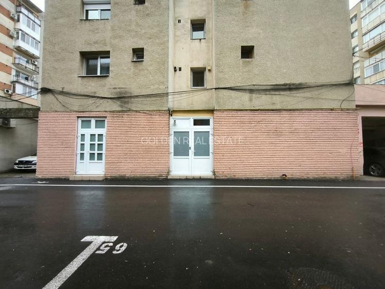 Spatiu Comercial Micalaca, Malul Muresului, zona 300 vizavi UAV - 2