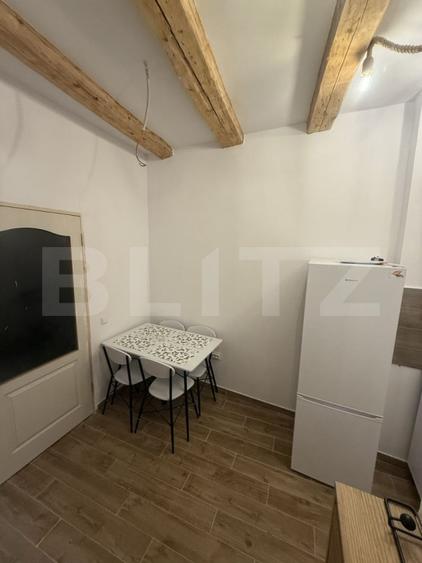 Garsonieră 28 mp, prima închiriere, singur în curte cu terasă