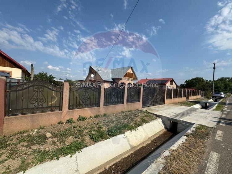 Casă / Vilă cu 6 camere in Bolotești, mobilată și utilată - 21