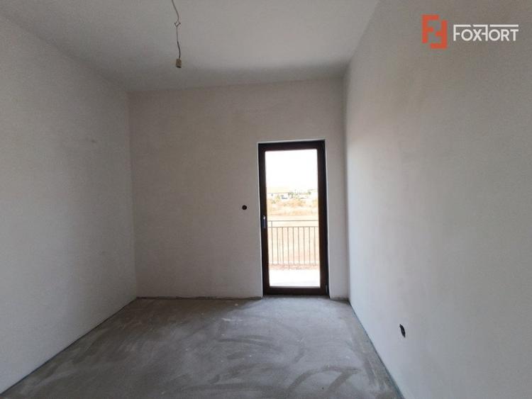 Triplex 5 camere, 2 bai, 114 mp utili, zona Plopi Timisoara - V8613