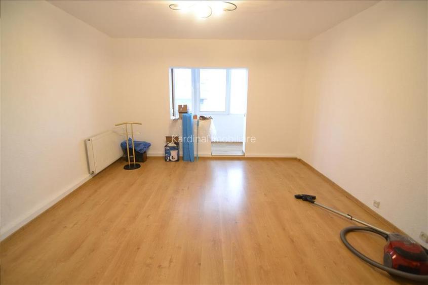 Apartament de 3 camere spațios și bine compartimentat Carpatilor - 2