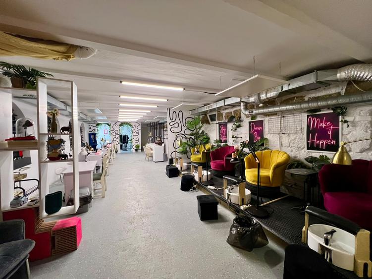 De vanzare Spatiu comercial, 207mp, zona Centrala
