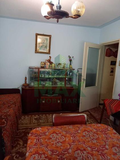 Apartament 2 camere , confort 2 nedecomandat – Zona Vest - Piata Aurora, Ploiest