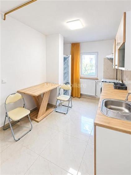 2 CAMERE, ETAJ 1, MOBILAT SI UTILAT ZONA SOARELUI / GENERALA 30 - 2