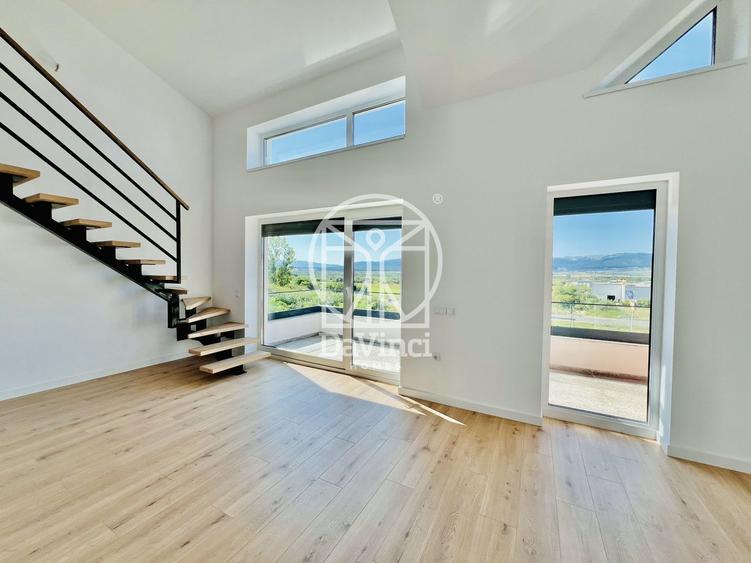 Penthouse 3 camere, 2 bai si dressing, intabulat, contoare montate