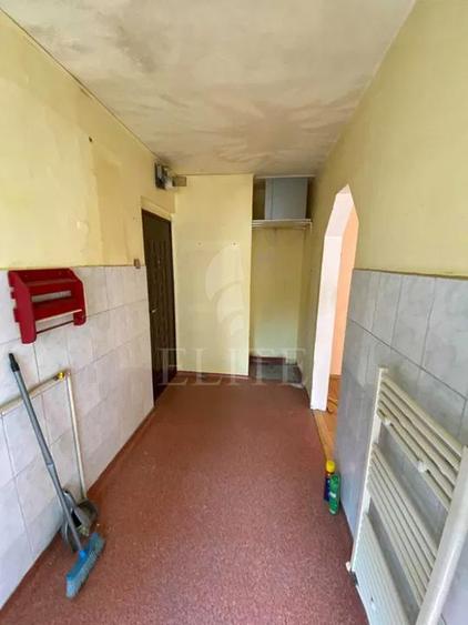Apartament 3 camere în zona MC DONALDS