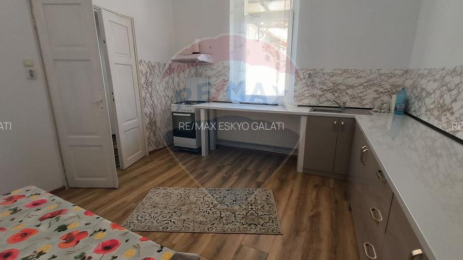 Casă cu 3 camere de vânzare în zona Centrală - 12