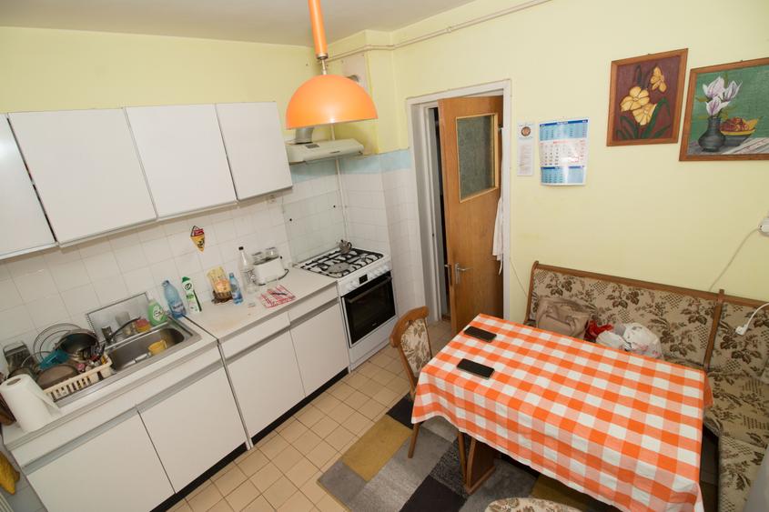 Apartament 3 camere de vânzare – Str. Constantin Brâncoveanu, Brașov | Etaj 3 |