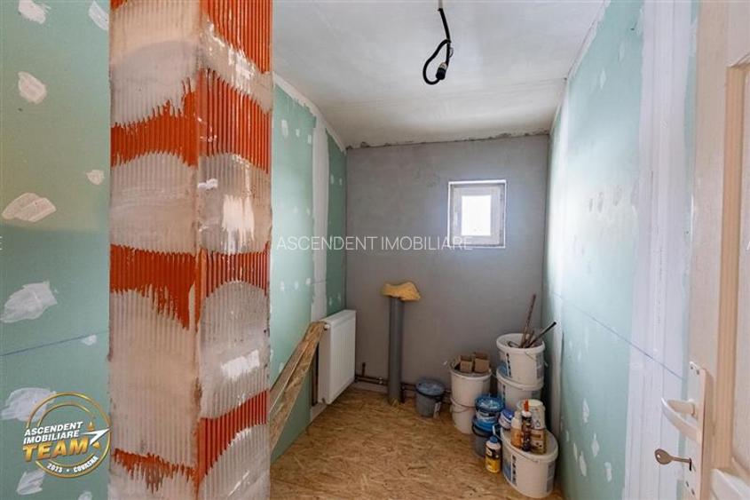 Accesibilitate si farmecul unei case cu garaj, locatie de referinta, Central, Ta