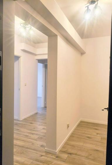 De vanzare apartament cu 2 camere, port, parter, 75.000 euro