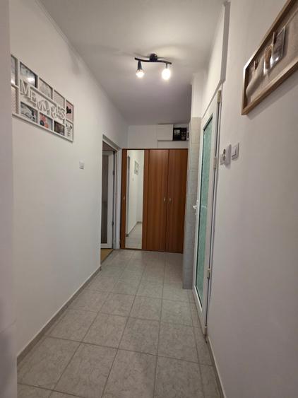 Garsoniera de inchiriat in zona Dristor metrou- Ramnicu Sarat