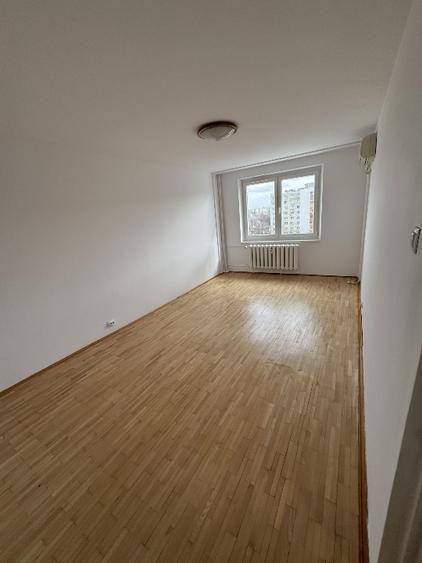 Drumul Taberei, 3 camere decomandat, renovat, etaj 6/8, vedere sudica neopturata