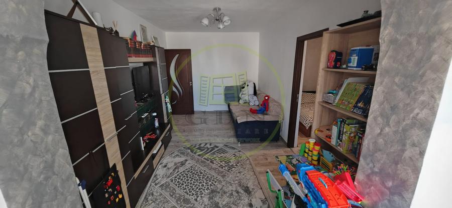 Apartament 2 camere, 41 mp, Craiovita Noua, zona Scoala 30