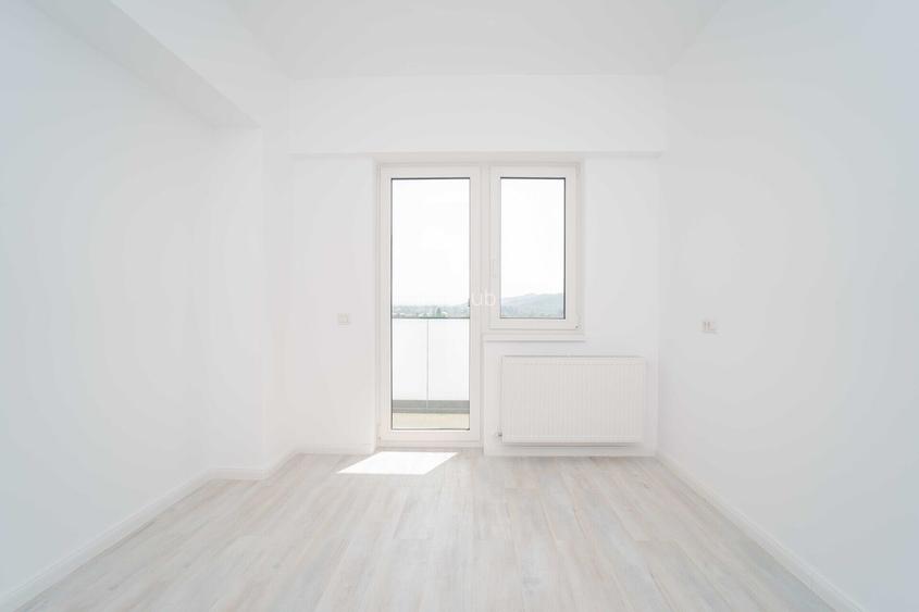 Apartament 2 camere, decomandat, 1 km de Palas - 4