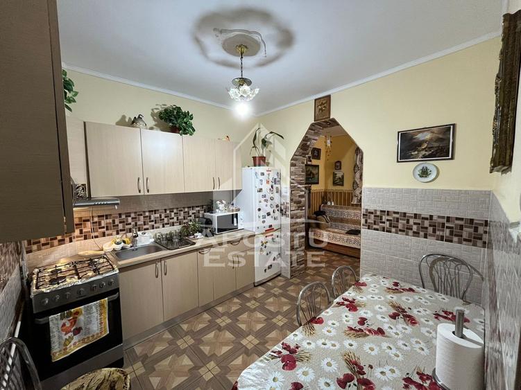 Casa individuala cu  2 camere, 2 bai in zona Odobescu, Comision 0%