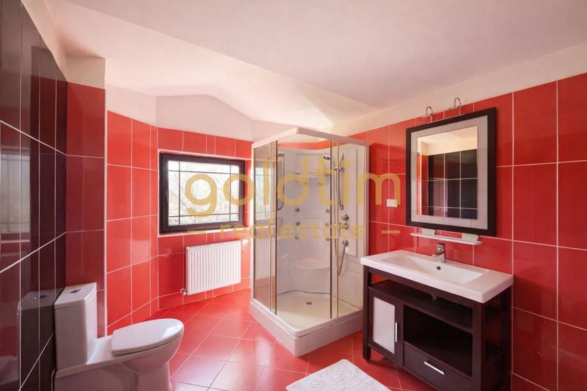 SUPERB/ VILA INDIVIDUALA/ GARAJ/ GRADINA MATURA