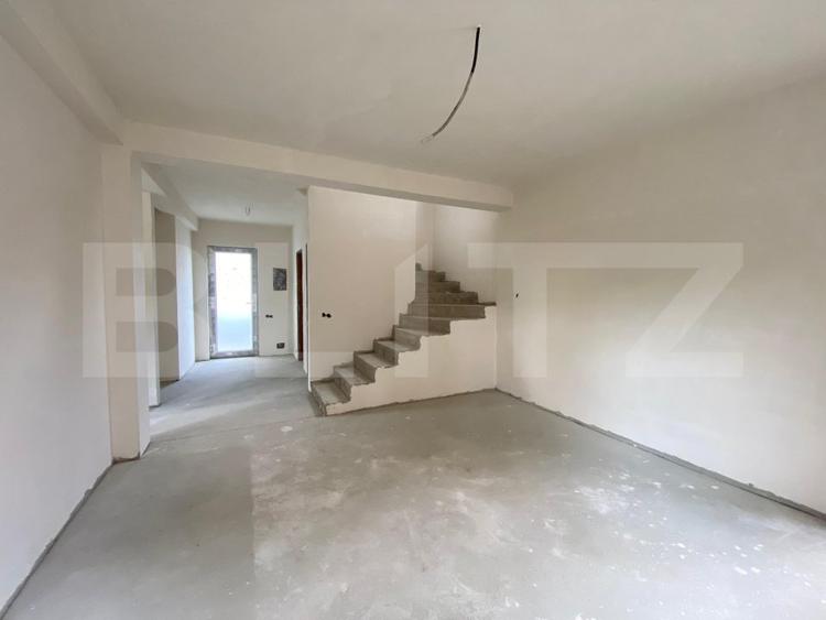 Casa cu 4 camere, 120 mp, incalzire in pardoseala, 250 mp de teren, Dezmir