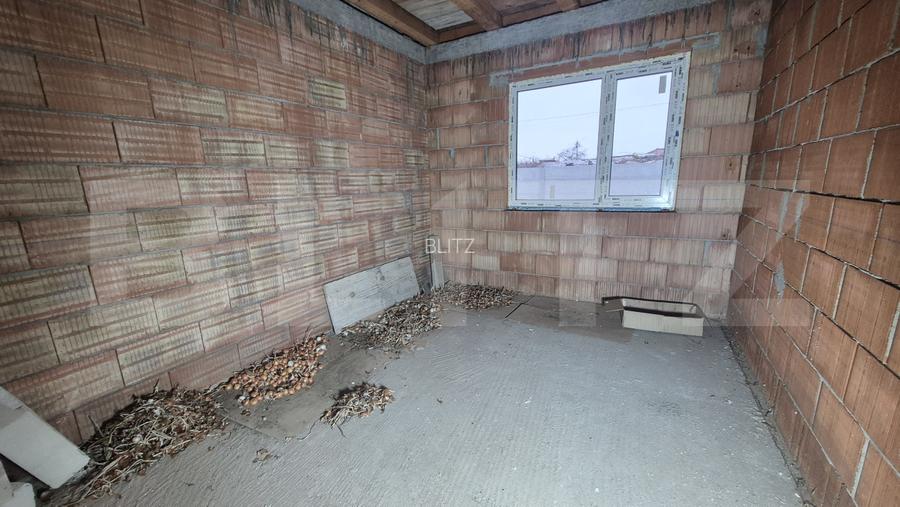 Casa cu 4 camere  semifinisata, 92 mp, teren 400 mp, in Vetis - 17
