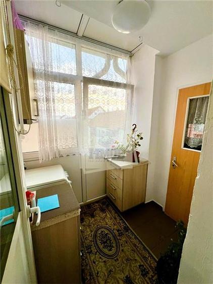 Apartament 3 camere 76mp cu balcon inchis zona Mihai Viteazul