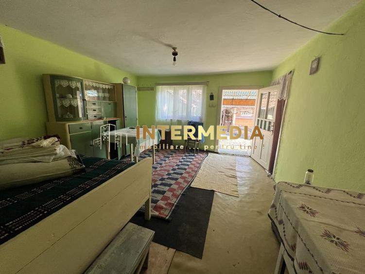 OKAZIE! Casa in Cricau 3 Camere 1300 mp. Curte Teren Fantana Utilitati Asfalt