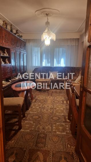 Apartament 4 camere, etajul 1, zona Ultracentrala