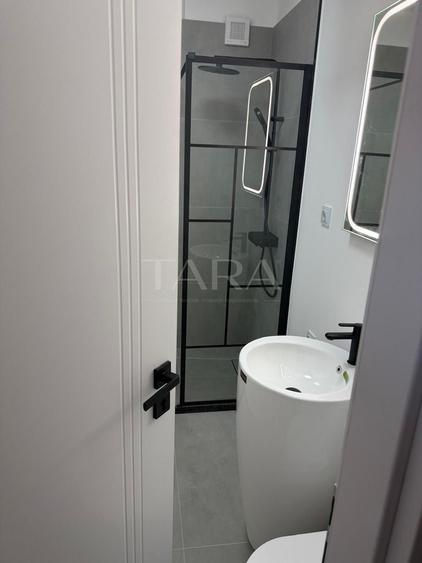 Apartament cu 2 camere, 38 mp, zona Horea.