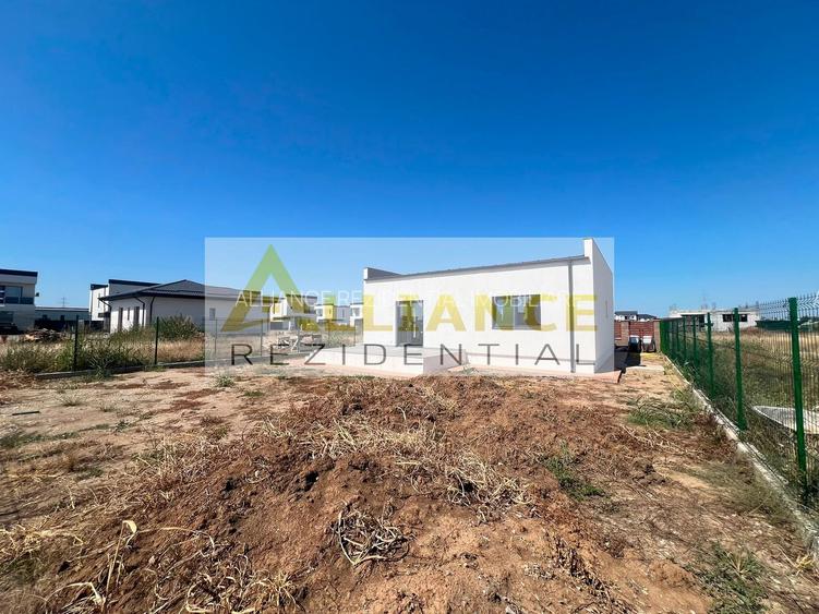 CASA PARTER-3 CAMERE- TEREN 375 M-500 M DE STV - 5