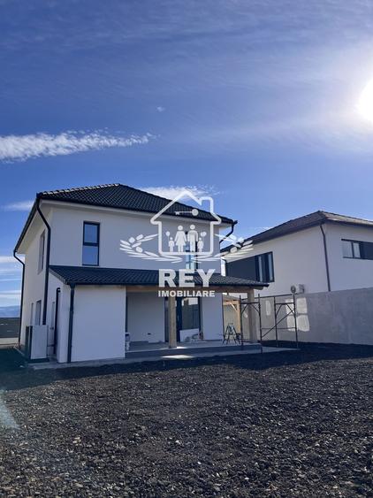 Casă single 4 camere / 500mp teren / Sura Mică / Sibiu