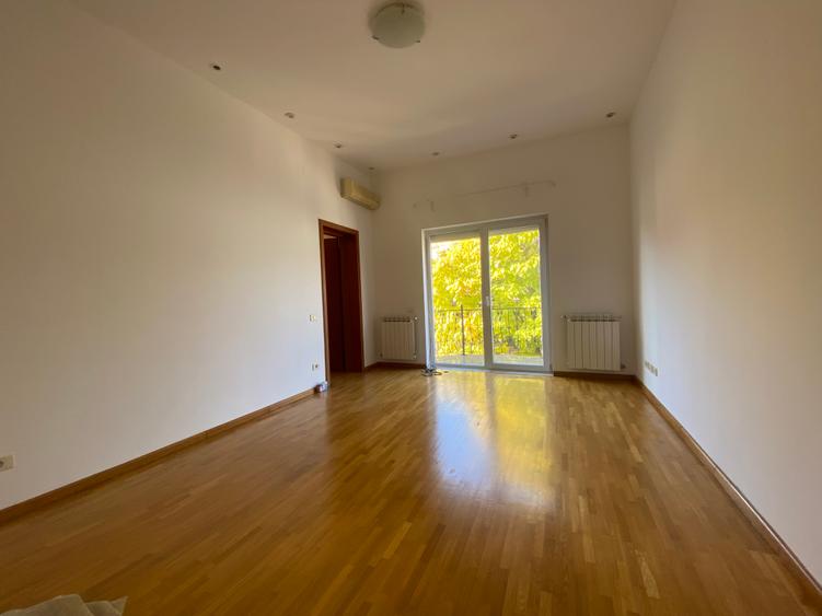 Individual villa for rent with 700 sq. m garden