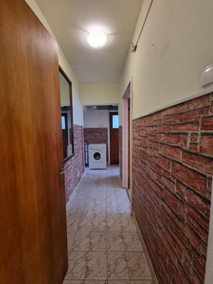 APARTMENT 4 CAMERE SEMIDECOMANDAT