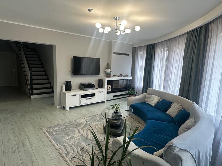Casa individuala 5 camere - 2 bai - 922 mp teren - garaj - Selimbar