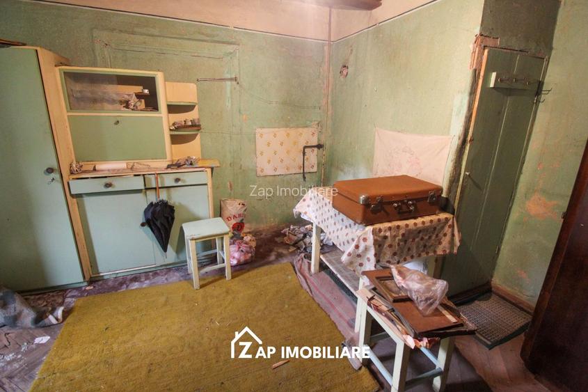 Unirii - Zona Darina - Casa 4 camere - Teren 691 mp cu deschidere 26 m - 11
