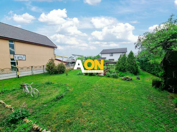 De vanzare casa 5 camere , 886mp teren, zona Alba-Micesti